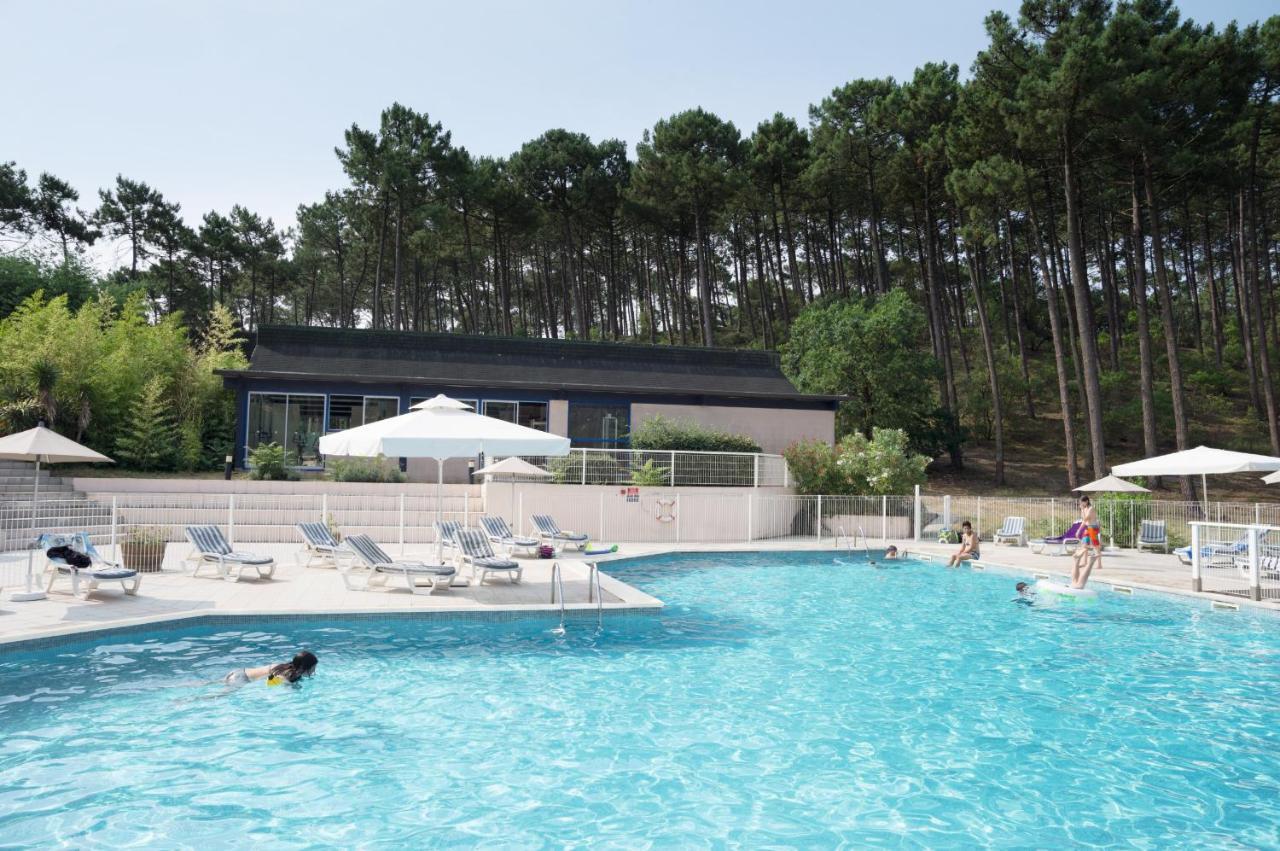 Residence Les Cavales 卡尔康 外观 照片
